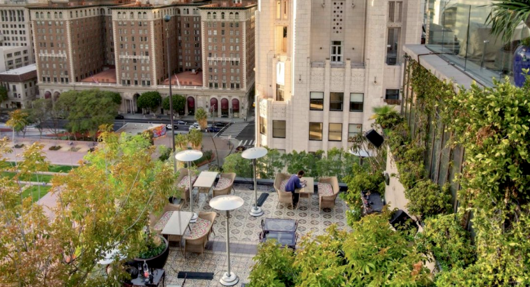 Dix terrasses pour manger français à Los Angeles dans les règles de distanciation sociale