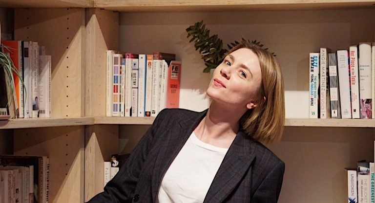 Avec « Kisses and Croissants », Anne-Sophie Jouhanneau renouvelle le fantasme de Paris pour les jeunes Américains