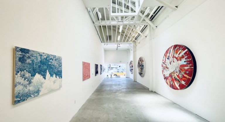 Les peintres Xavier Deshoulières et Yassine Mekhnache exposés à la galerie Athenessa  à L.A.