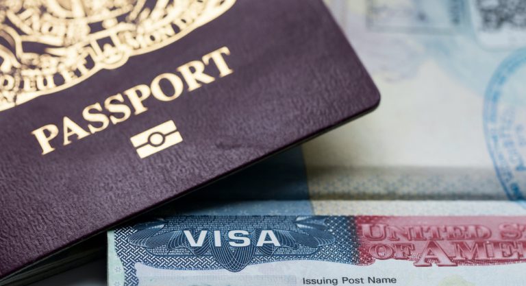 Immigration : les exceptions d’intérêt national (NIE) désormais valables 12 mois