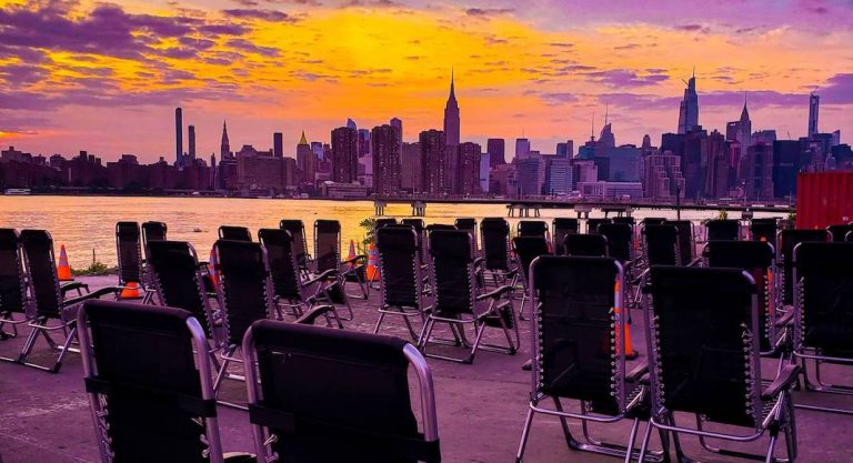 Où regarder un film sous les étoiles cet été à New York?