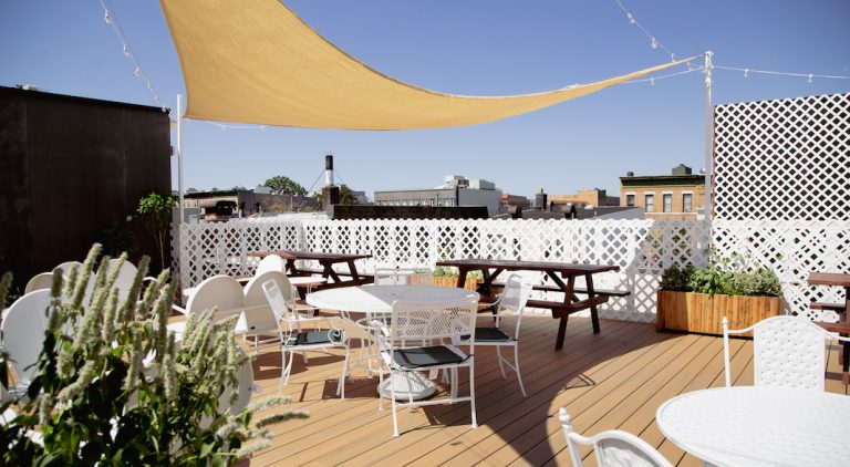 Cherry on Top, le nouveau rooftop d’une francophile à Bushwick