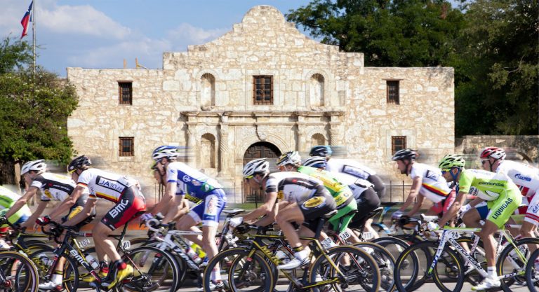San Antonio aux couleurs du Tour de France le 10 avril 2022