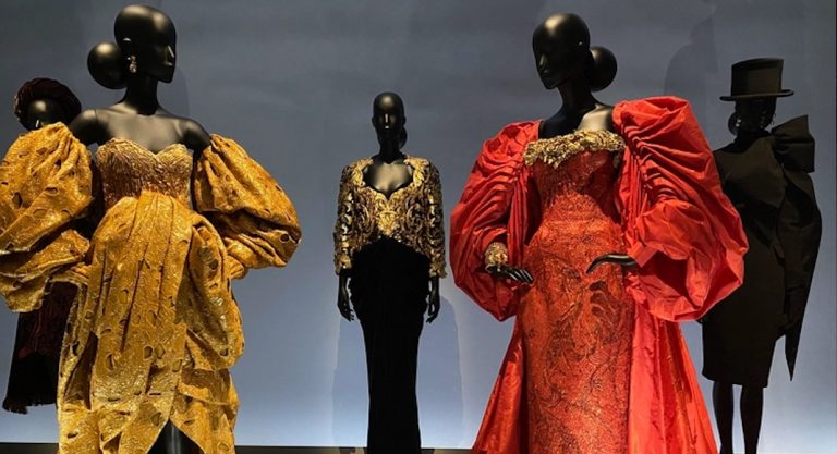 Christian Dior, le « Designer de rêves », au Brooklyn Museum