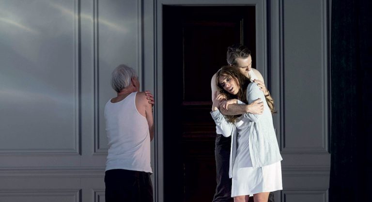 Le Faust contemporain de Tobias Kratzer au FIAF
