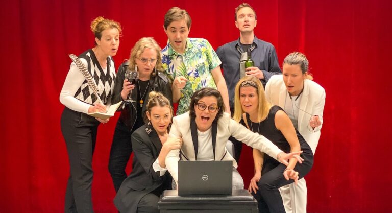 Théâtre à NY : Le Monde d’Après, rire (en français) du fantasme de tout plaquer