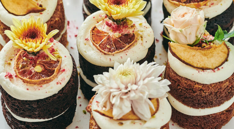 From Lucie: la pâtisserie florissante de Lucie Franc de Ferrière à New York