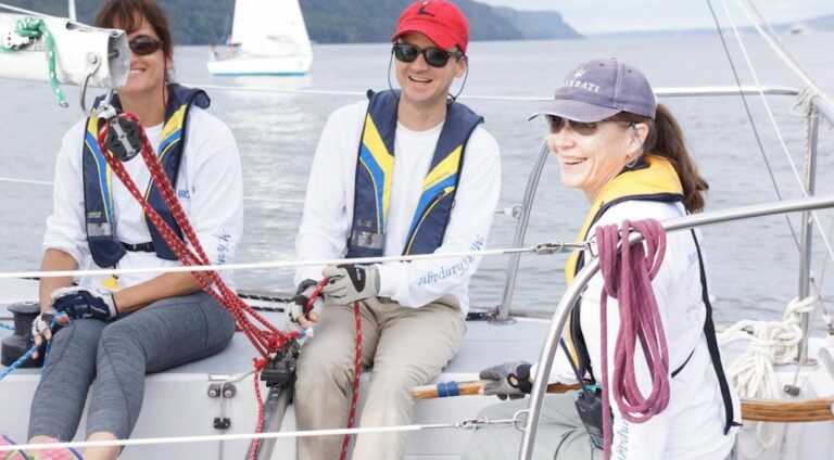 On a testé les cours de voile à New York