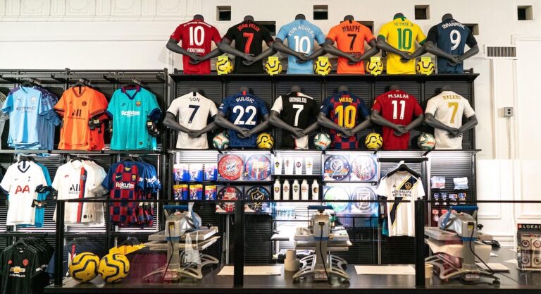 Où acheter des maillots, shorts et chaussures de football à Miami ?