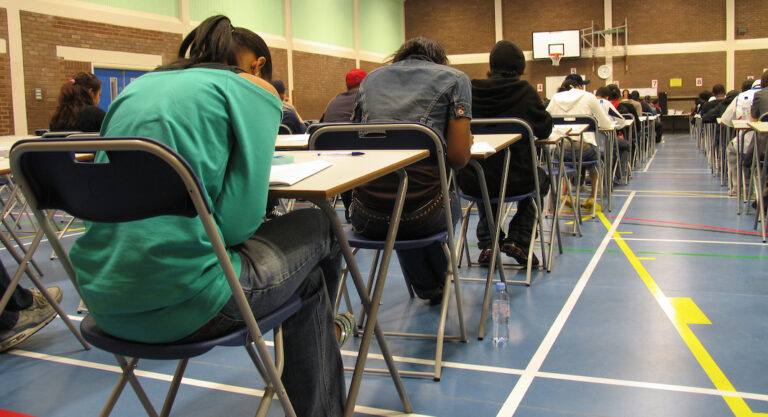 Entrée à l’université américaine : SAT et ACT, des examens réellement optionnels ?