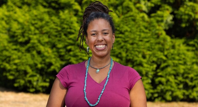 Maya Angela Eipe Smith: «Toutes les langues sont importantes» dans la formation des identités