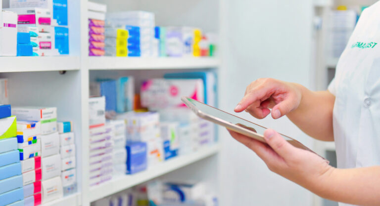 Comment savoir si mon médicament est disponible aux États-Unis ?