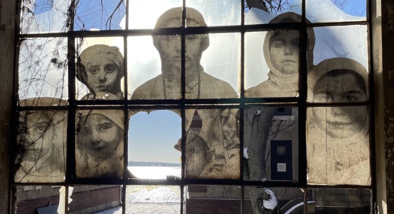 L’hôpital d’Ellis Island, le poids de l’histoire