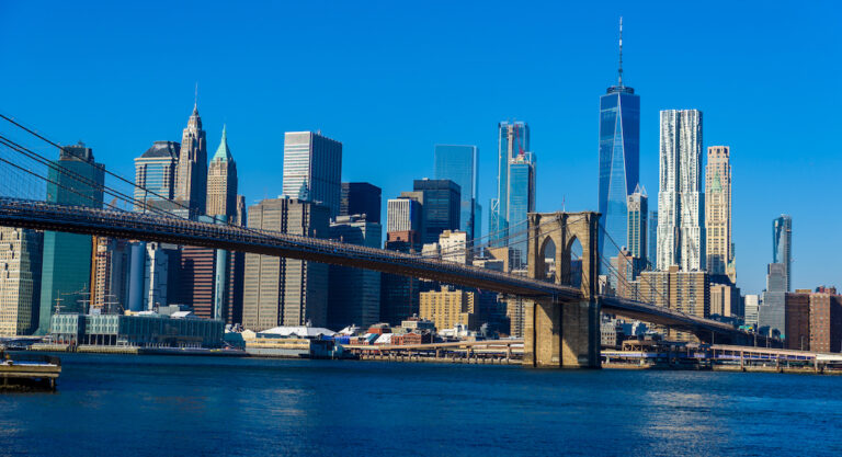 Brèves new-yorkaises: Grèves, fuite d’eau, tour-prison… Vive la rentrée!