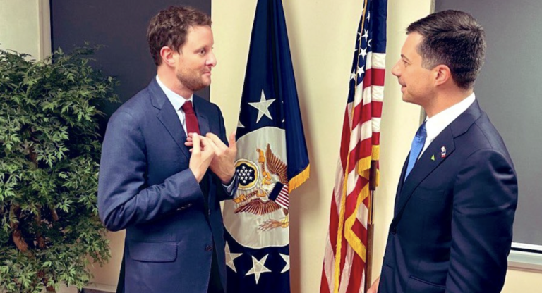 Clément Beaune défend la France «qui va bien» à New York et Washington