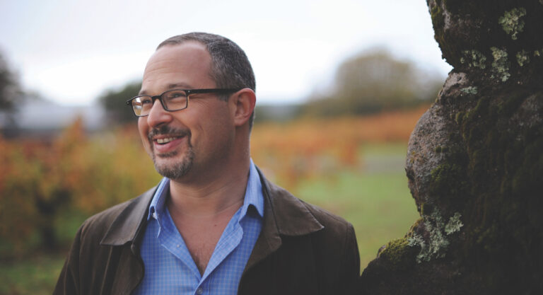 Jon Bonné, cet Américain qui célèbre la richesse du vin français