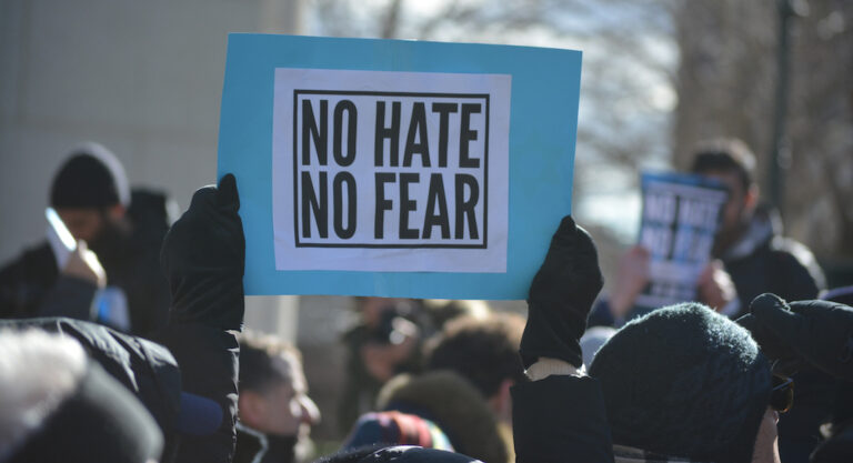 Appel à un rassemblement contre l’antisémitisme devant le consulat à New York