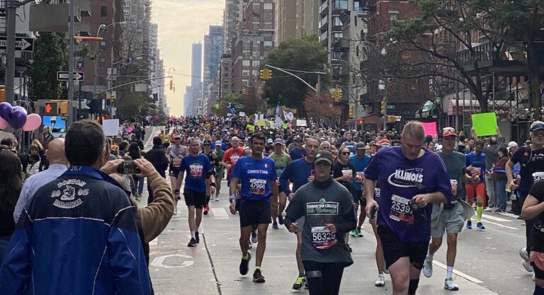 Brèves new-yorkaises: Marathon, discrimination et la fin des rats