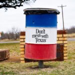 Pourquoi le slogan «Don&rsquo;t Mess with Texas» s&rsquo;affiche partout dans l&rsquo;État?