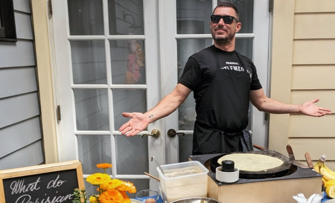 Louis Goguely, The Vagabond Crepeman, assure vos anniversaires et fêtes à Los Angeles. © The Vagabond Crepeman