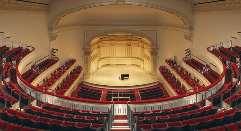 Classique, jazz, pop : La prochaine saison du Carnegie Hall sera très française