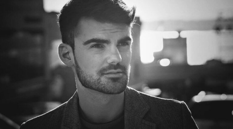 Florent Joly, chasseur de fake news et de contenus haineux chez Meta: « Avec l’IA, les attaques sont de plus en plus sophistiquées »