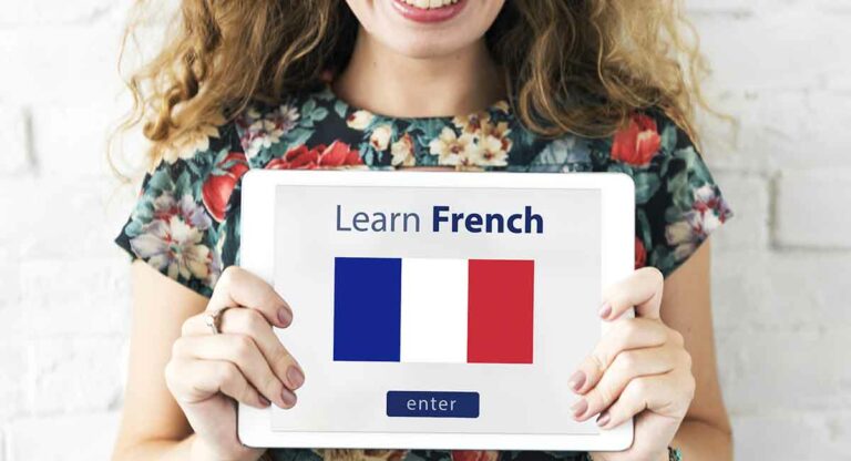 « Frenchfluenceurs », ces nouveaux ambassadeurs de la langue française sur les réseaux