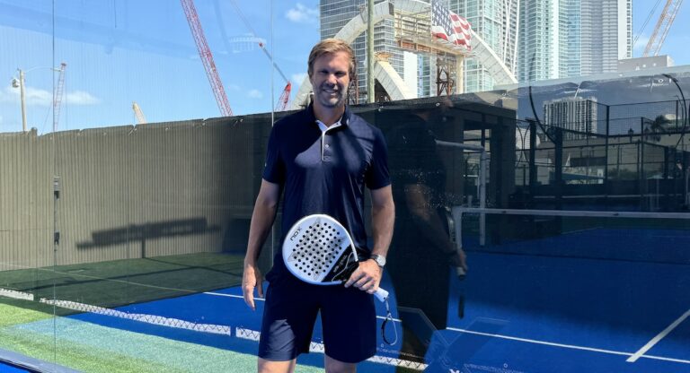 Le padel, un sport « ludique et accessible » en plein essor à Miami