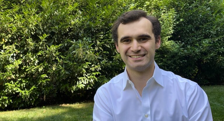 Elias Forneris (Nouvelle Énergie) : « Il faut changer la manière de faire de la politique »