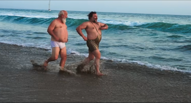 Brèves new-yorkaises : Venez fêter votre embonpoint à la plage!