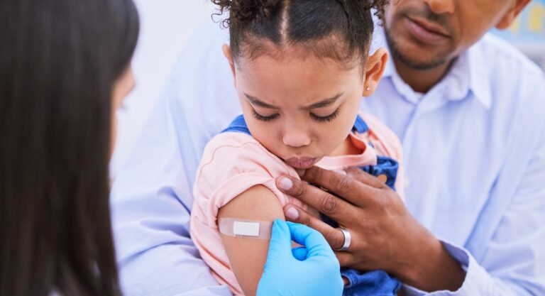 Calendrier vaccinal: Différences et similitudes entre la France et les États-Unis