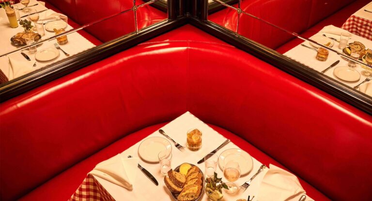 Le plus français des duos américains rouvre la brasserie mythique Le Veau d’Or
