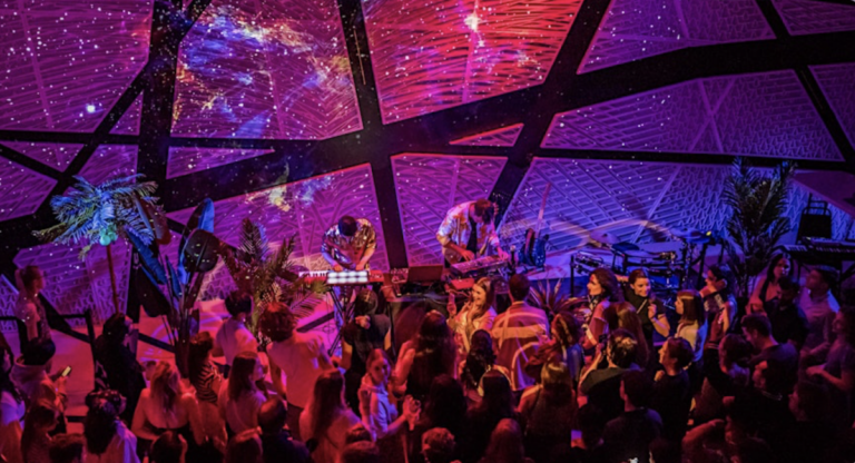 L’immersion organique de Cosmic Gardens éveille les sens les 11 et 12 octobre à Brooklyn