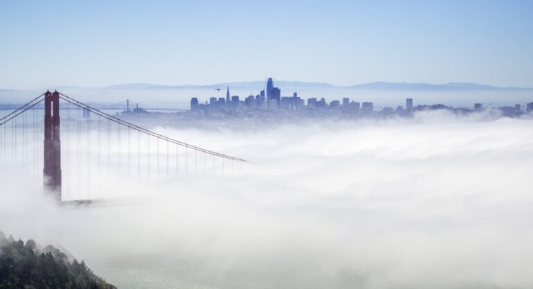 Pourquoi le brouillard de San Francisco est-il surnommé « Karl The Fog » ?