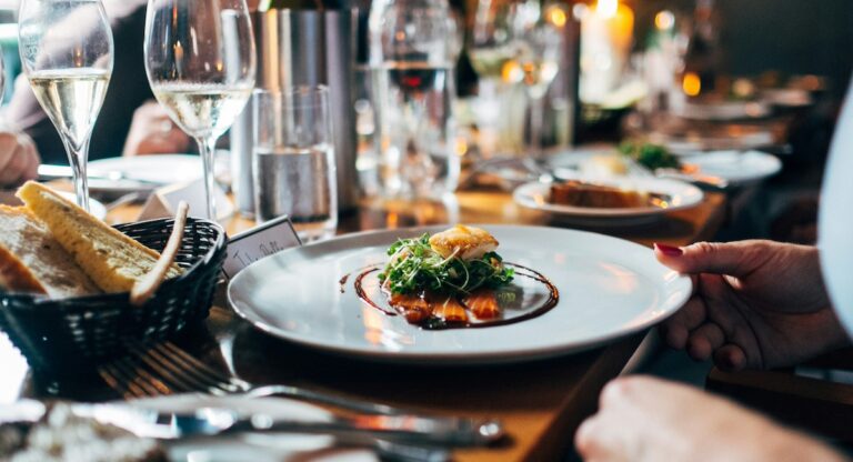 À New York, le marché noir des réservations de restaurant sur la sellette