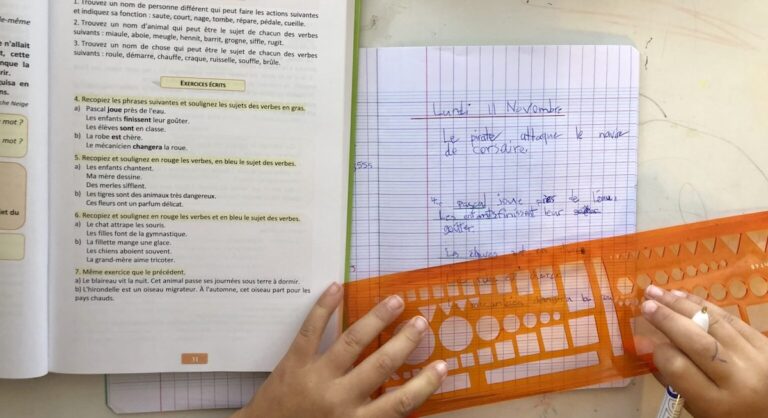 Maintenir le français à la maison, un désir qui peut vite tourner au « combat » entre parents et enfants