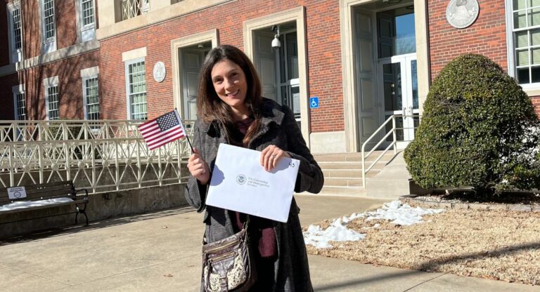 Claire Speaks (Arkansas) : Oui, il est possible de venir exercer en tant qu’infirmier français aux Etats-Unis