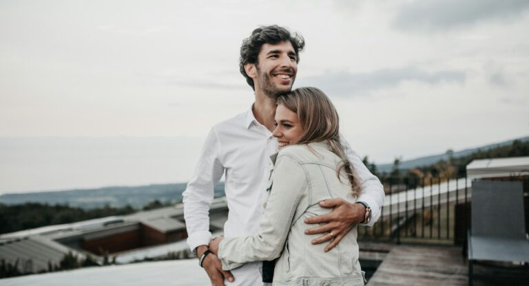 Couples franco-américains : ils confient pourquoi ça marche… ou ça casse