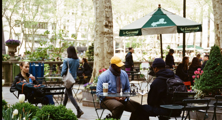 Brèves new-yorkaises : avec le printemps, le retour des terrasses extérieures