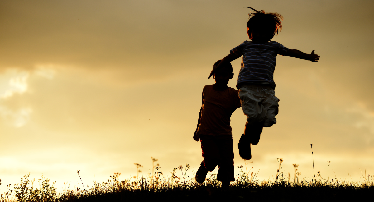 Enfant et expatriation : la parentalité au-delà des frontières