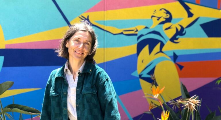 Armelle Ngo, la Française qui éclabousse de couleurs les « beach cities » de Los Angeles
