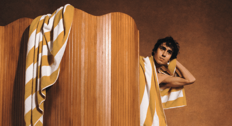 Kazy Lambist : Première tournée solo aux États-Unis et au Canada