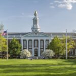 D’où vient l’expression « Ivy League » regroupant 8 prestigieuses universités américaines ?