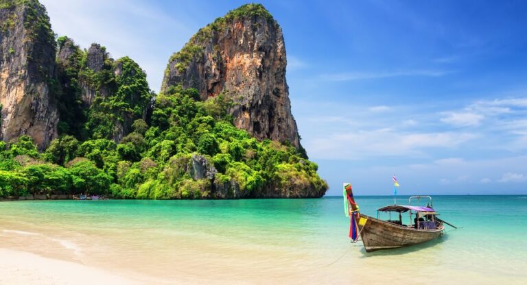 Du coup de tête à l’entrepreneuriat : Kathleen a tout quitté pour vivre à Phuket (Thaïlande)