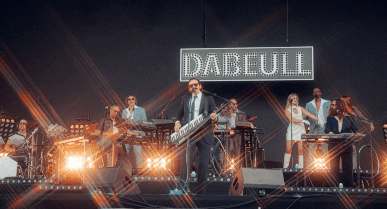 Dabeull en tournée californienne, retour vers le funk