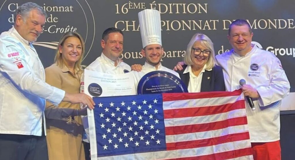 Arthur Dehaine, chef charcutier aux États-Unis, décroche le prix du Meilleur Espoir au Mondial de pâté-croûte
