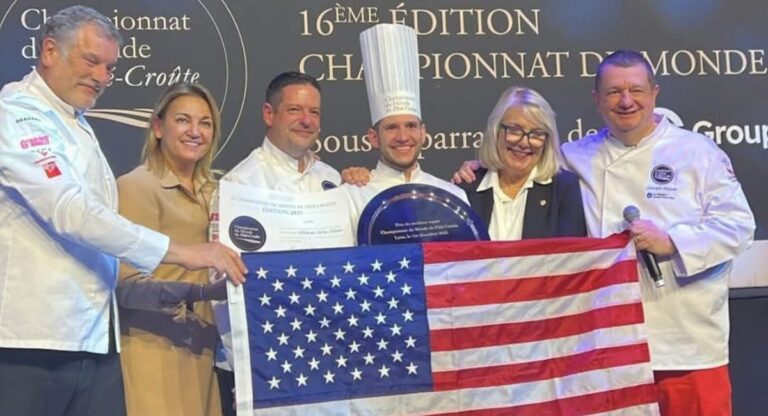Arthur Dehaine, chef charcutier aux États-Unis, décroche le prix du Meilleur Espoir au Mondial de pâté-croûte