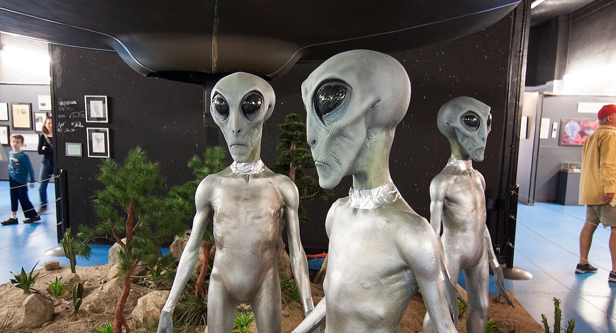 Pourquoi les migrants sont-ils appelés « aliens » aux États-Unis ?