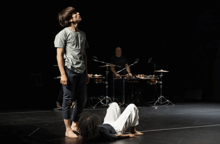 « The Waves » du chorégraphe Noé Soulier au Joyce Theater