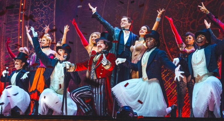 « Moulin Rouge! The Musical », la comédie musicale  enflamme la Floride